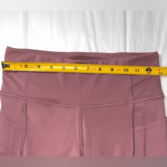 Athleta Ultimate Stash Pocket 7/8
Tights Legging in Volcanic Violet size Small - Picture 5 of 5